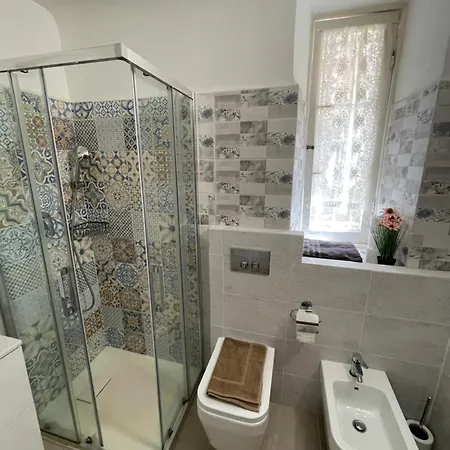Casa Con Corte Appartamento